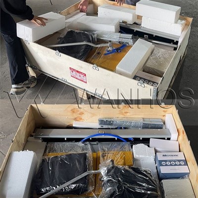 Saules paneļa tīrīšanas mašīna